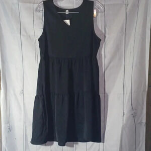 Sherosa v-neck sleeveless black dress NWT